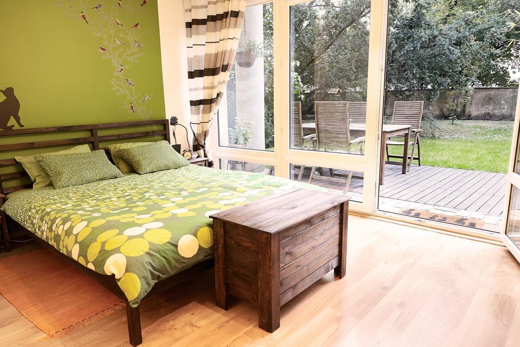 Lovely Garden Flat Near Royal Park * Варшава