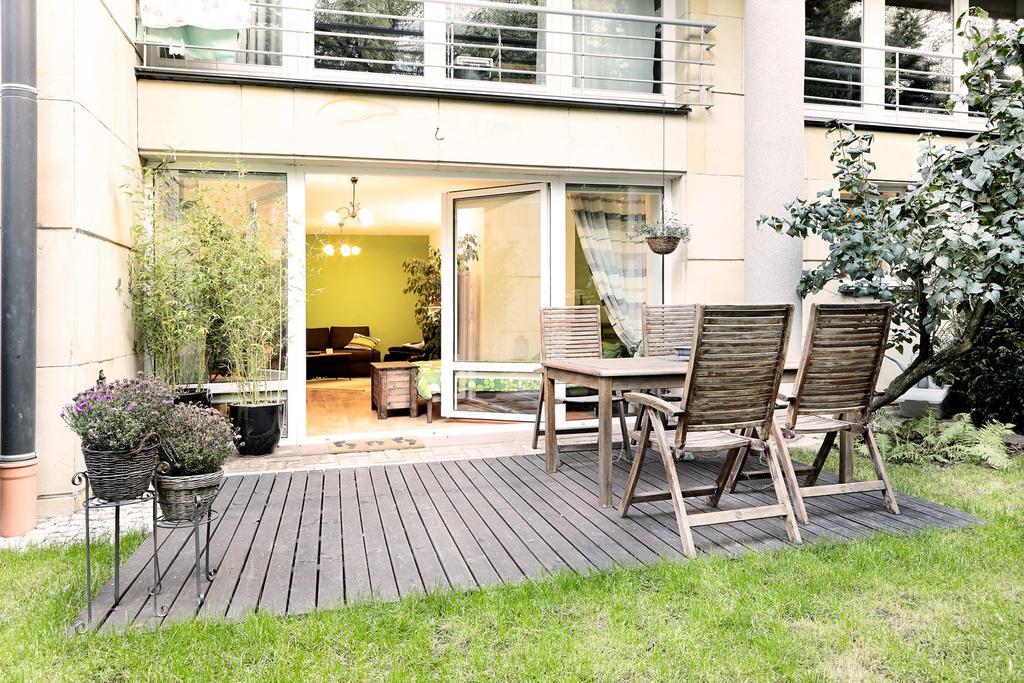 Lovely Garden Flat Near Royal Park Apartment *